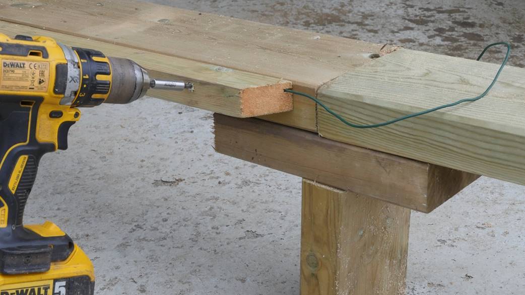 Et bilde som inneholder bakke, utendørs, verktøy, bygning
Beskrivelse som er generert med svært høy visshet