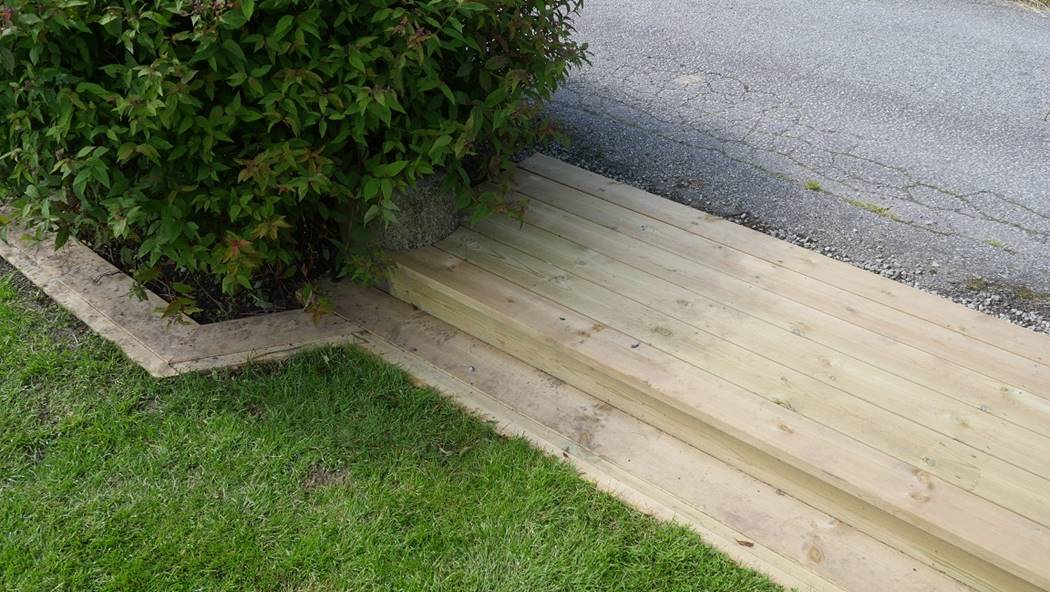 Et bilde som inneholder gress, utendrs, tre, bakke

Beskrivelse som er generert med svrt hy visshet